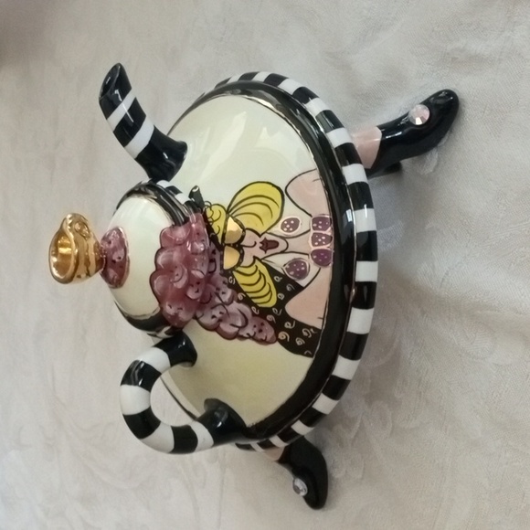 Set Whimsical Aunt Gertie Ceramic Sugar & Creamer SWAK Lynda Corneille New - Picture 3 of 15